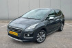 Peugeot 3008 Allure 1.6 bluehdi 120 eat6 allure + attelage + toit panoramique + gps + semi cuir