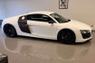 Audi R8  5.2 v10 plus + manual 6 gang.voll.top raritat